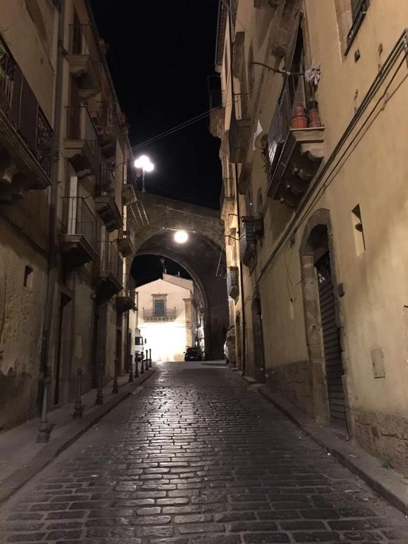 Palazzo Sant'Elia Hotell Caltagirone Eksteriør bilde